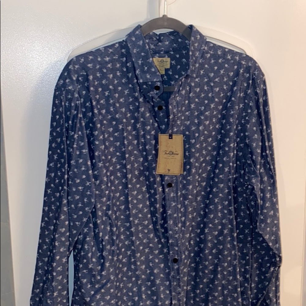 Casual long sleeve button shirt